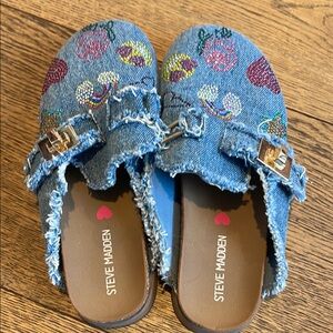 Steve Madden Kids Denim Embroidered Slippers